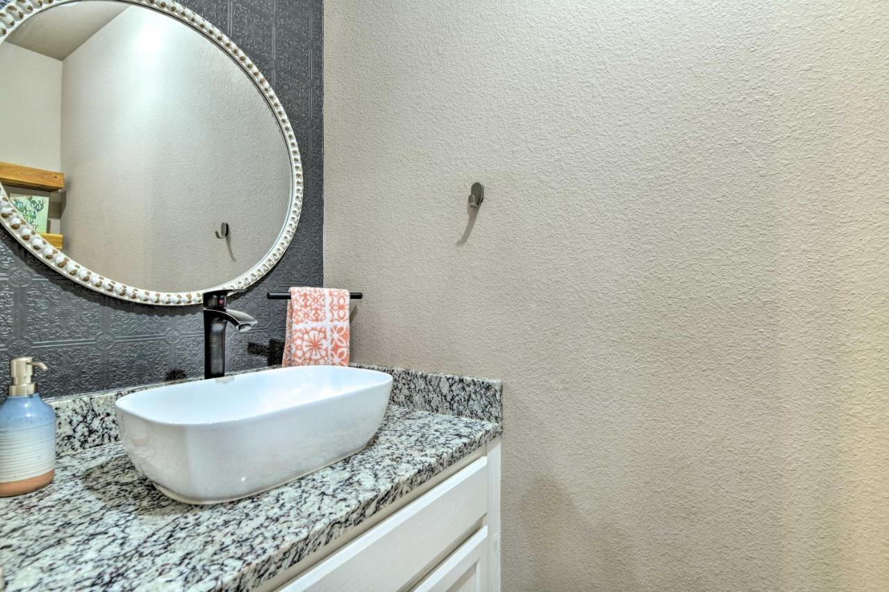 Charming San Antonio Home About 4 Mi To Downtown Екстериор снимка