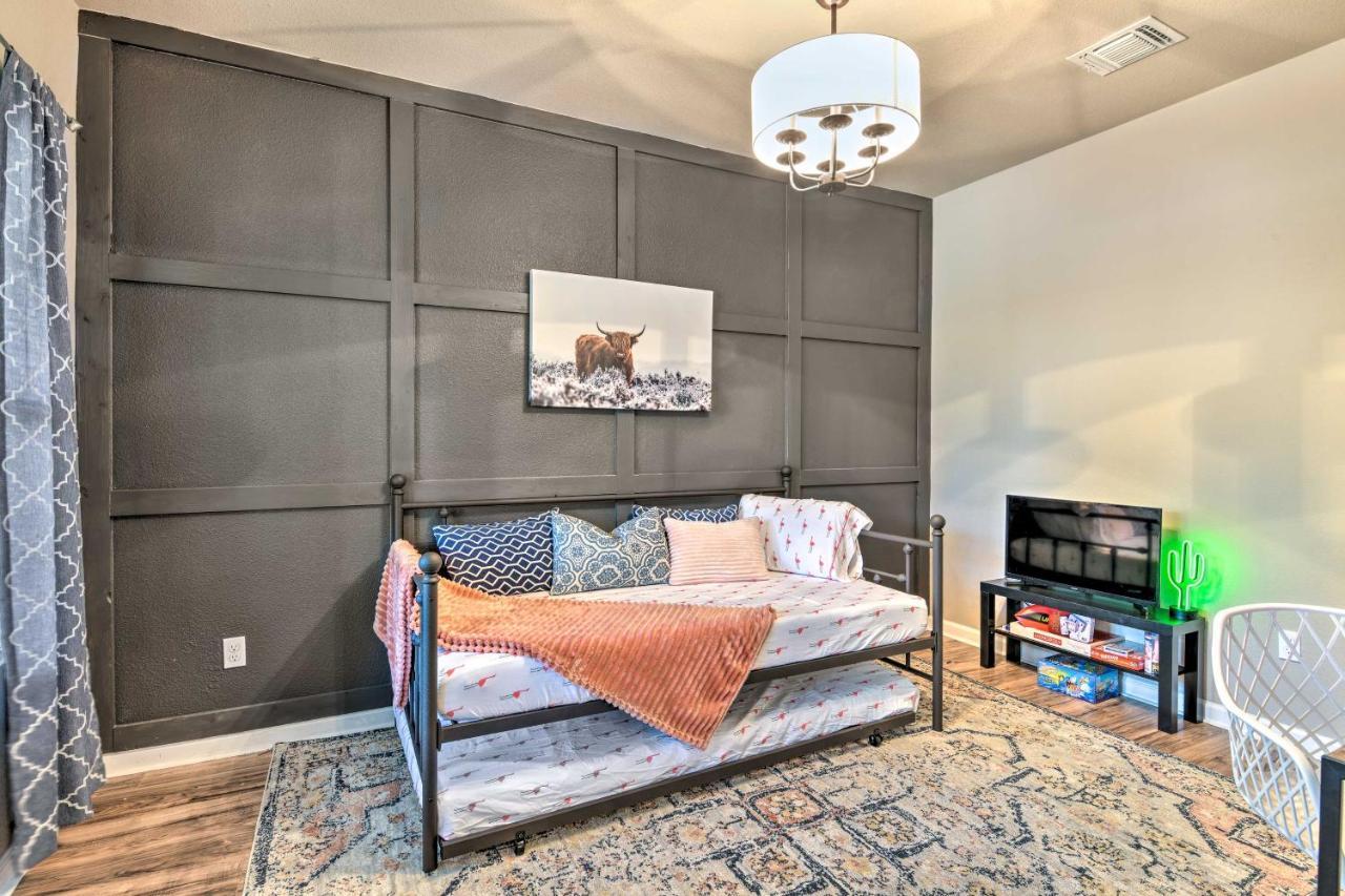 Charming San Antonio Home About 4 Mi To Downtown Екстериор снимка