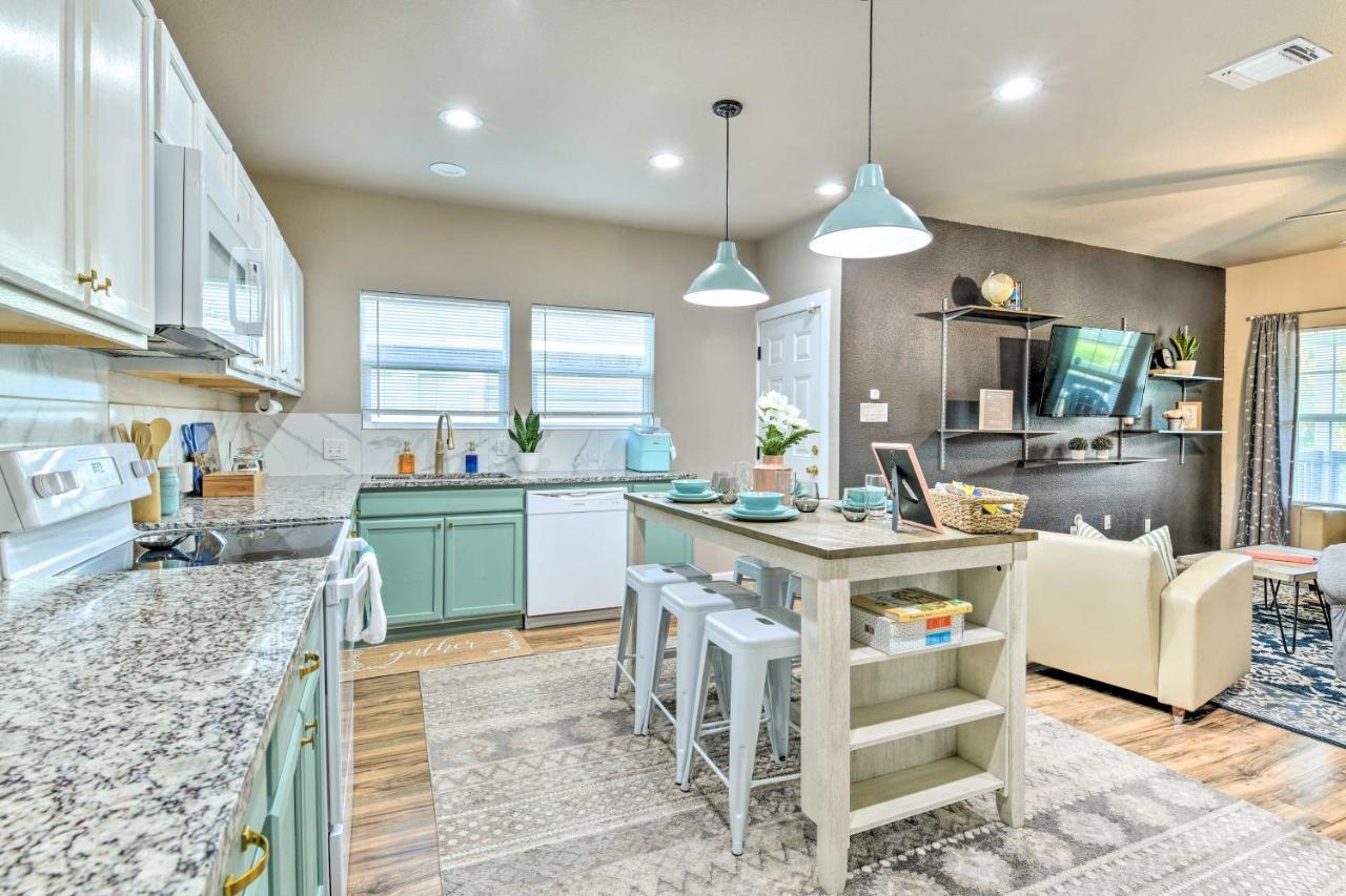 Charming San Antonio Home About 4 Mi To Downtown Екстериор снимка