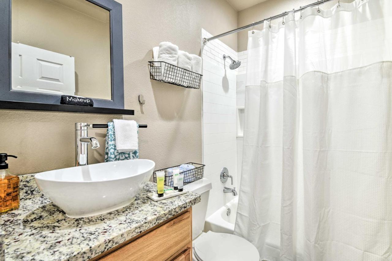 Charming San Antonio Home About 4 Mi To Downtown Екстериор снимка