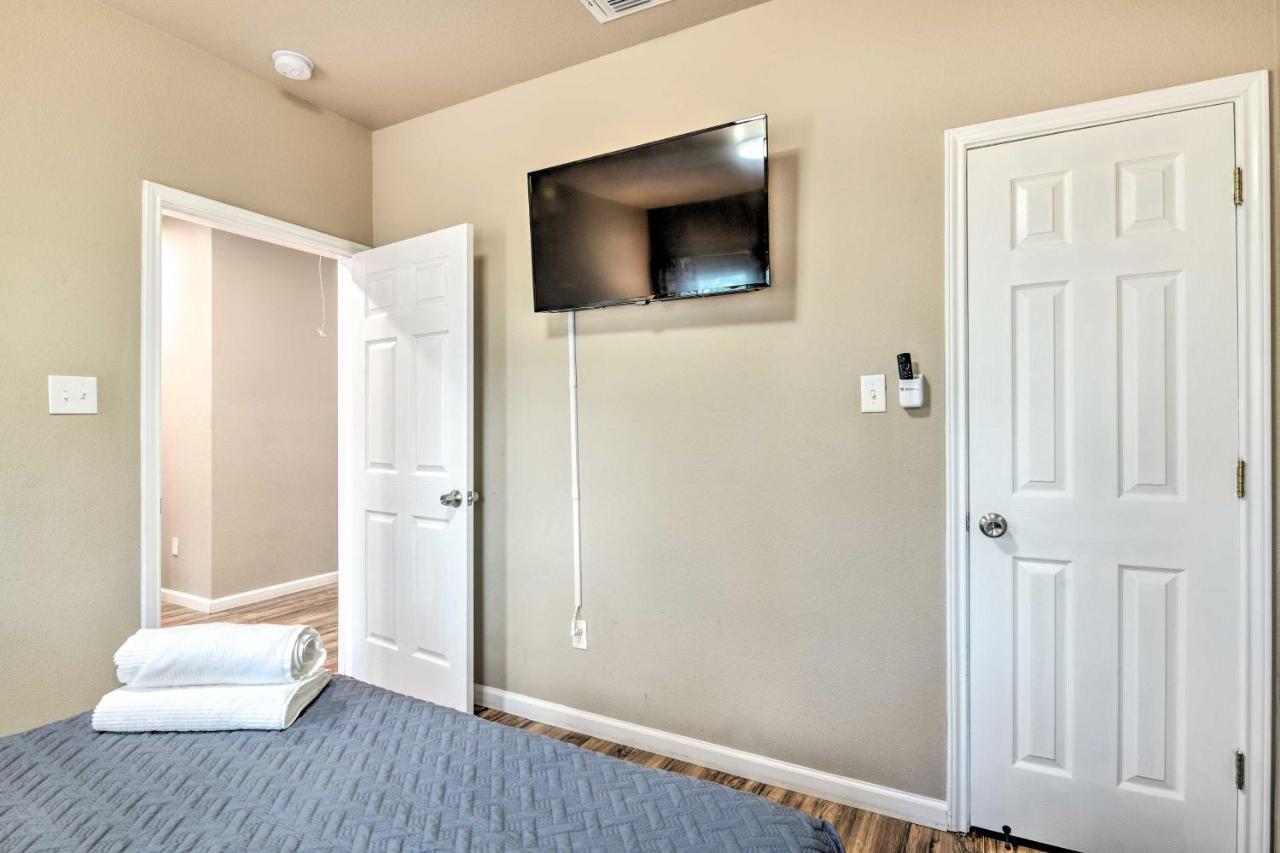 Charming San Antonio Home About 4 Mi To Downtown Екстериор снимка